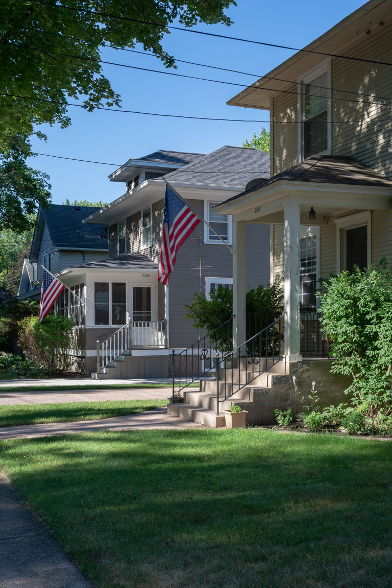 Neighbors - Gray with Porch and Posts