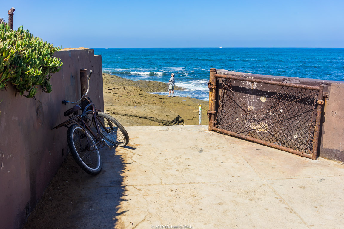 michael_prais_Ocean_Beach_-_Bike_and_Gate
