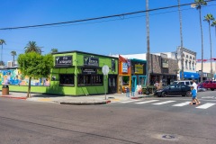 Ocean Beach - Green Building on Corner 225