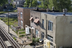 Houses along the Green Line 10