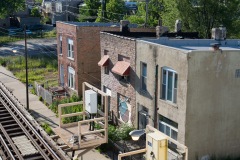 Houses along the Green Line 10